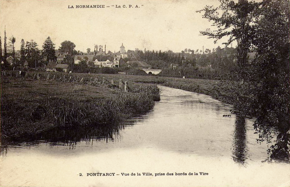 19200000sc PONT-FARCY Vue de la Ville prise des bords de la Vire.jpg